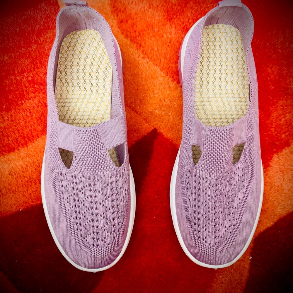 NEW, Lilac Slip-On Walking Shoes, Lightweight & Comfy. Size: 9